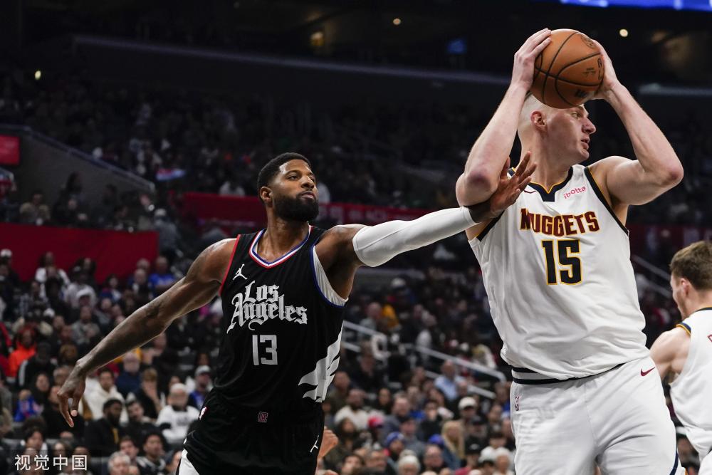 最近关于他 最近关于他